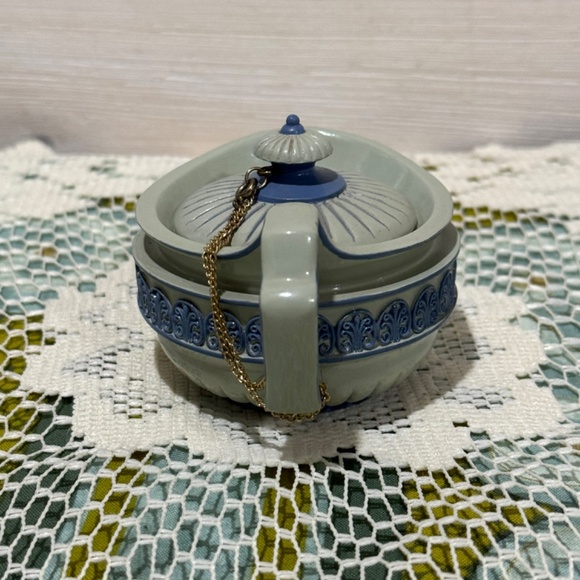 Vintage Hand Painted Ceramic Nina Mayer Teapot No. 6-41 Collectable - Picture 3 of 12